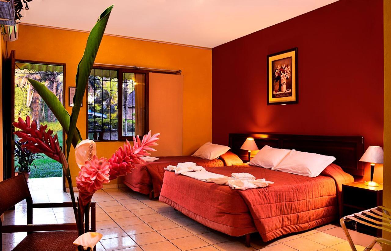 Cesar'S Tropical Hotel Вилья-Тунари Экстерьер фото